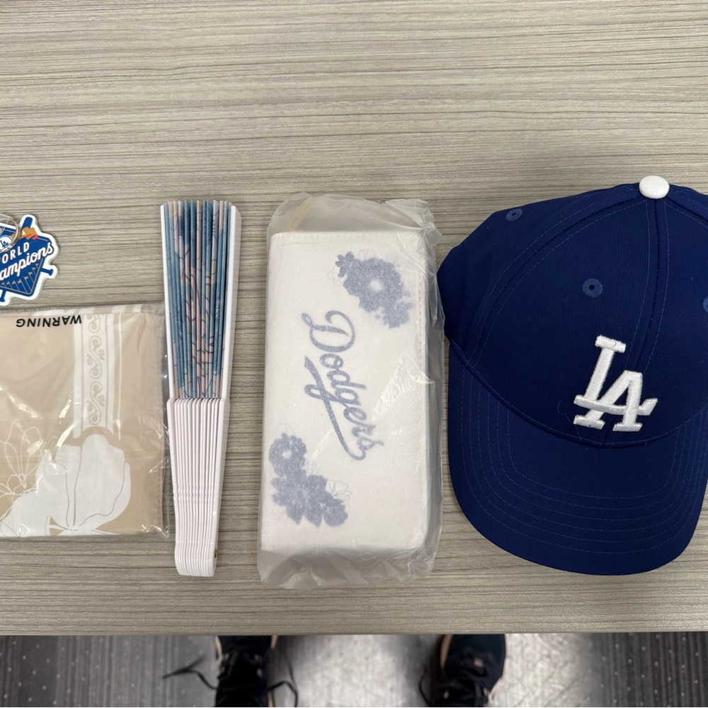 Blue LA Dodgers Cap and Accessories Set
